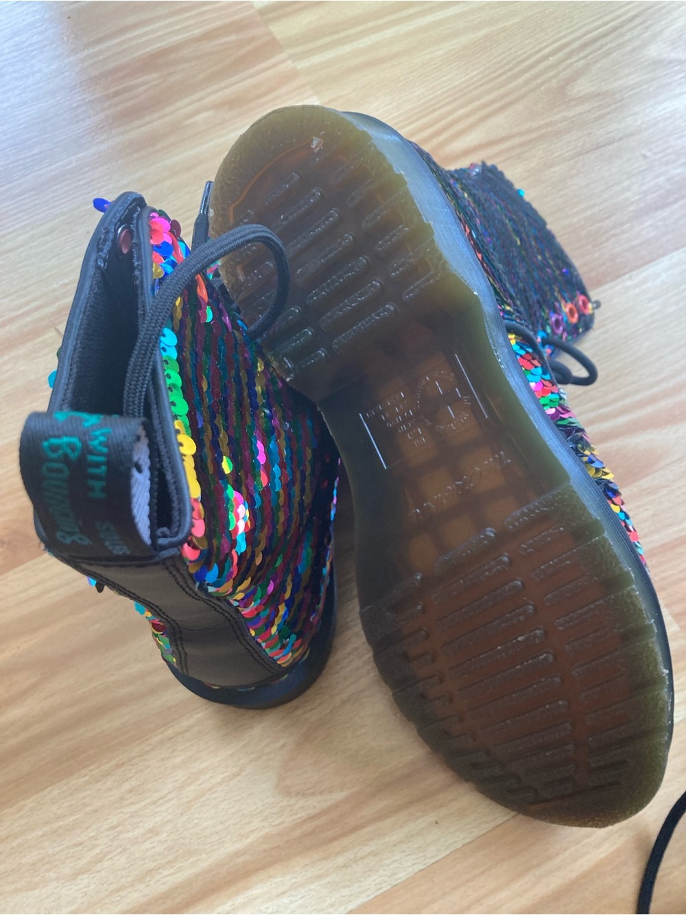 Dr. Martens Pascal Rainbow Silver Sequin Boots Sz 7 Rare HTF Maximalist - Picture 4 of 5
